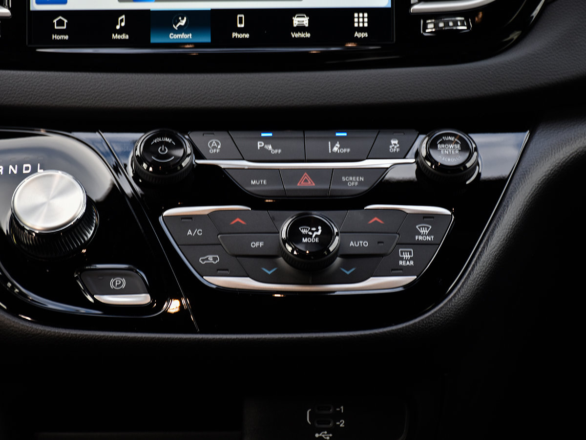 2026 Chrysler Grand Caravan SXT-19