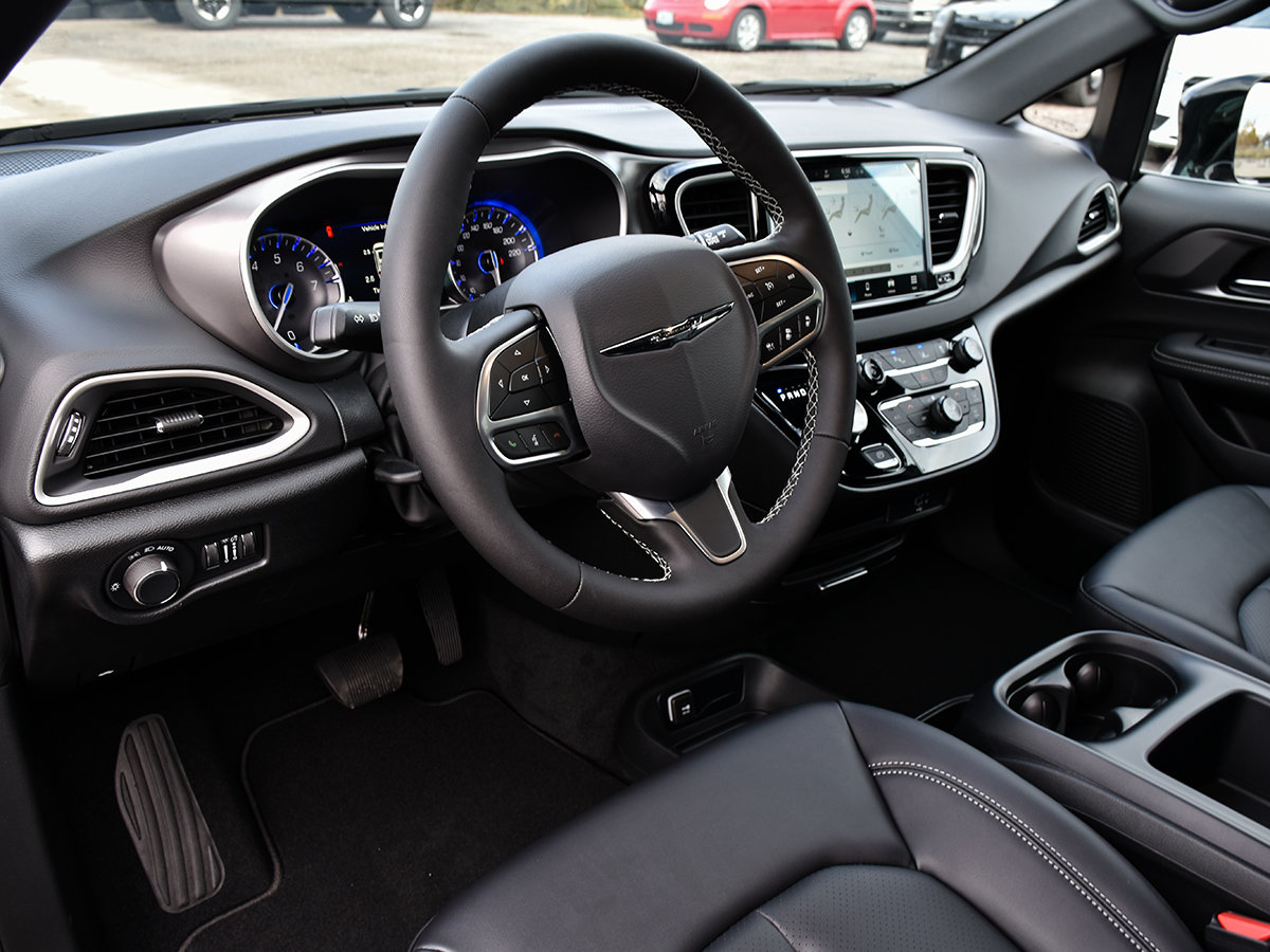 2026 Chrysler Grand Caravan SXT-9