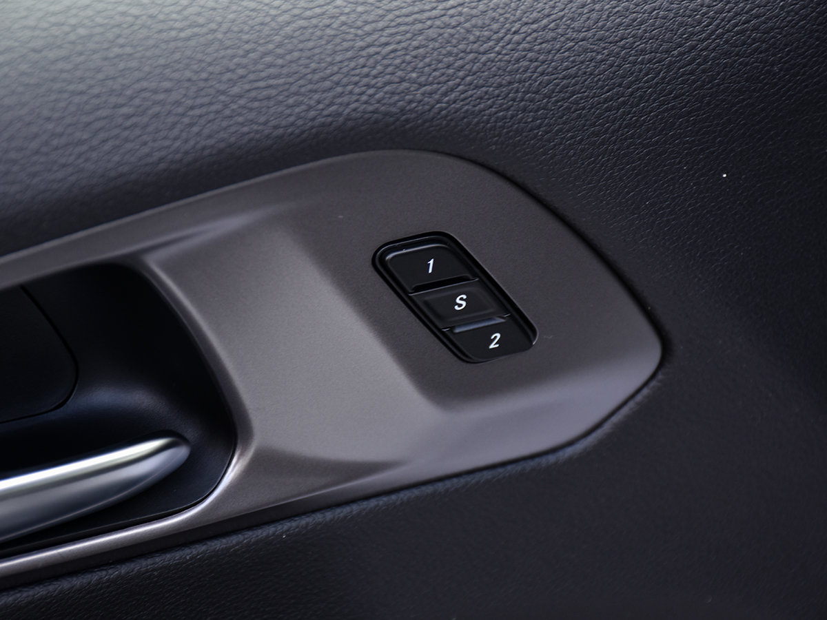 2026 Chrysler Pacifica SELECT-12