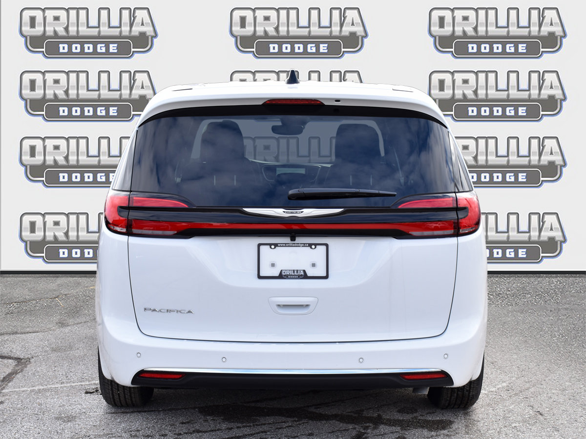 2026 Chrysler Pacifica SELECT-4