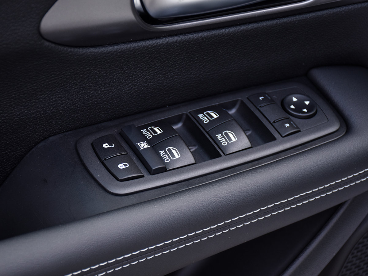 2026 Chrysler Pacifica SELECT-11