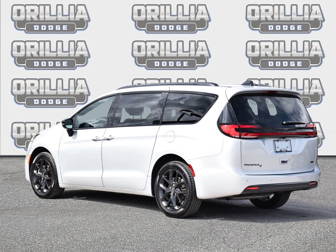 2026 Chrysler Pacifica SELECT AWD-3