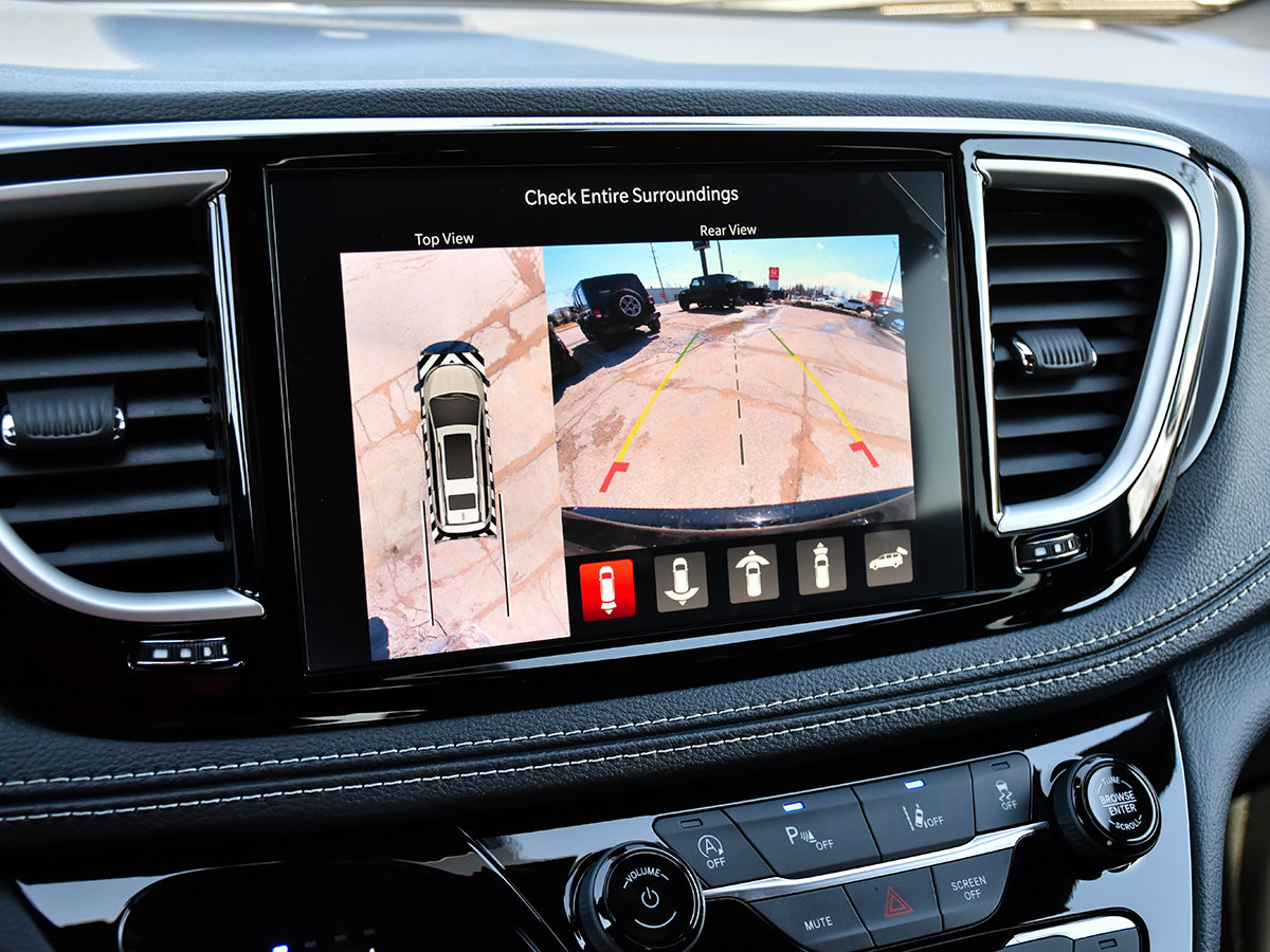 2026 Chrysler Pacifica SELECT-25