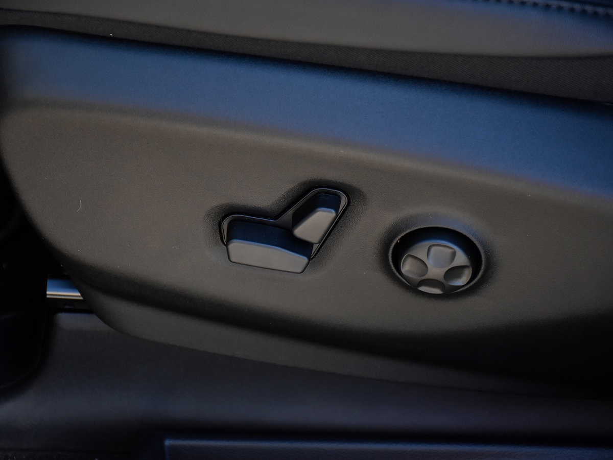 2026 Chrysler Pacifica SELECT-11