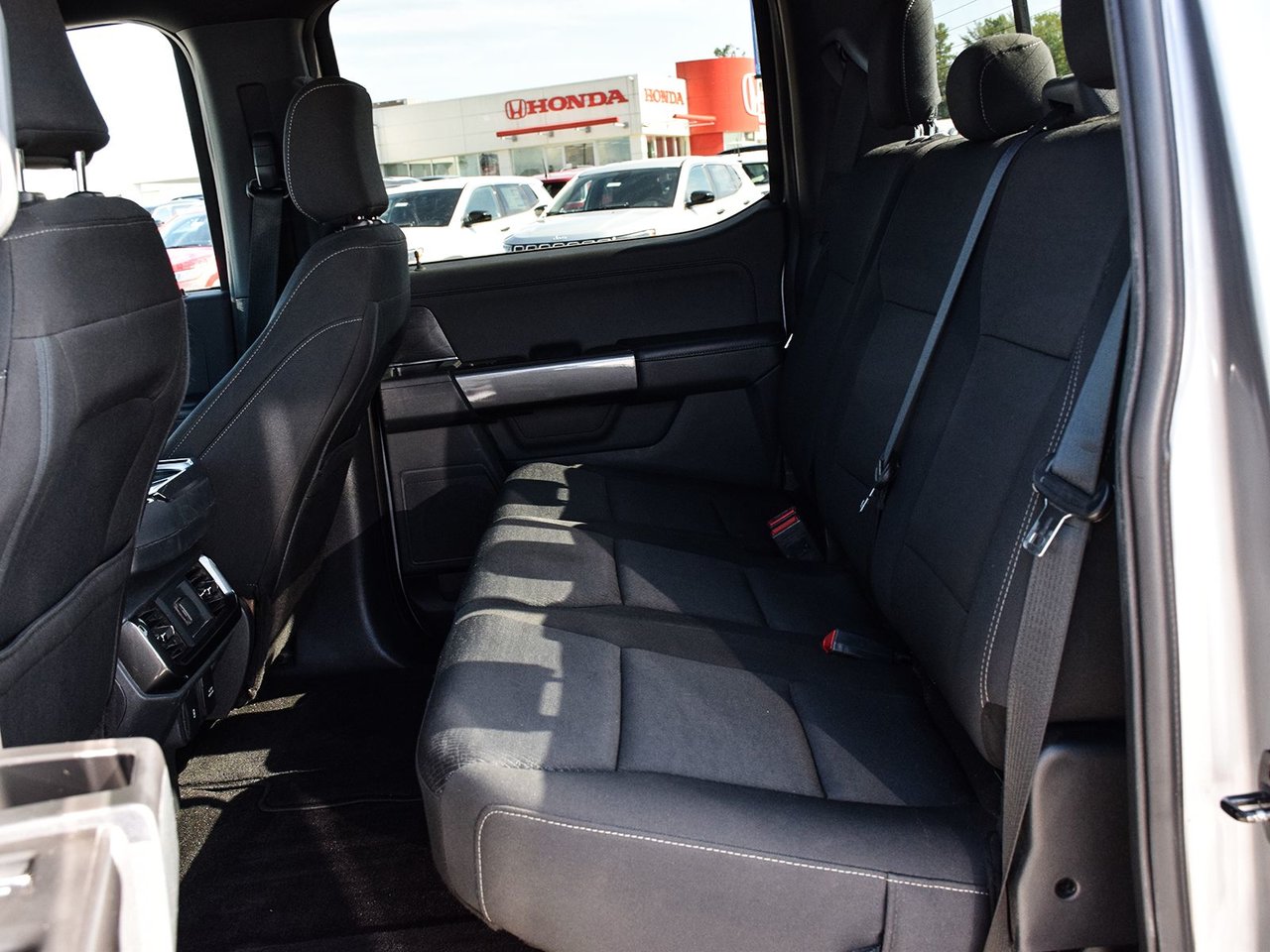 2022 Ford F-150 XLT-12