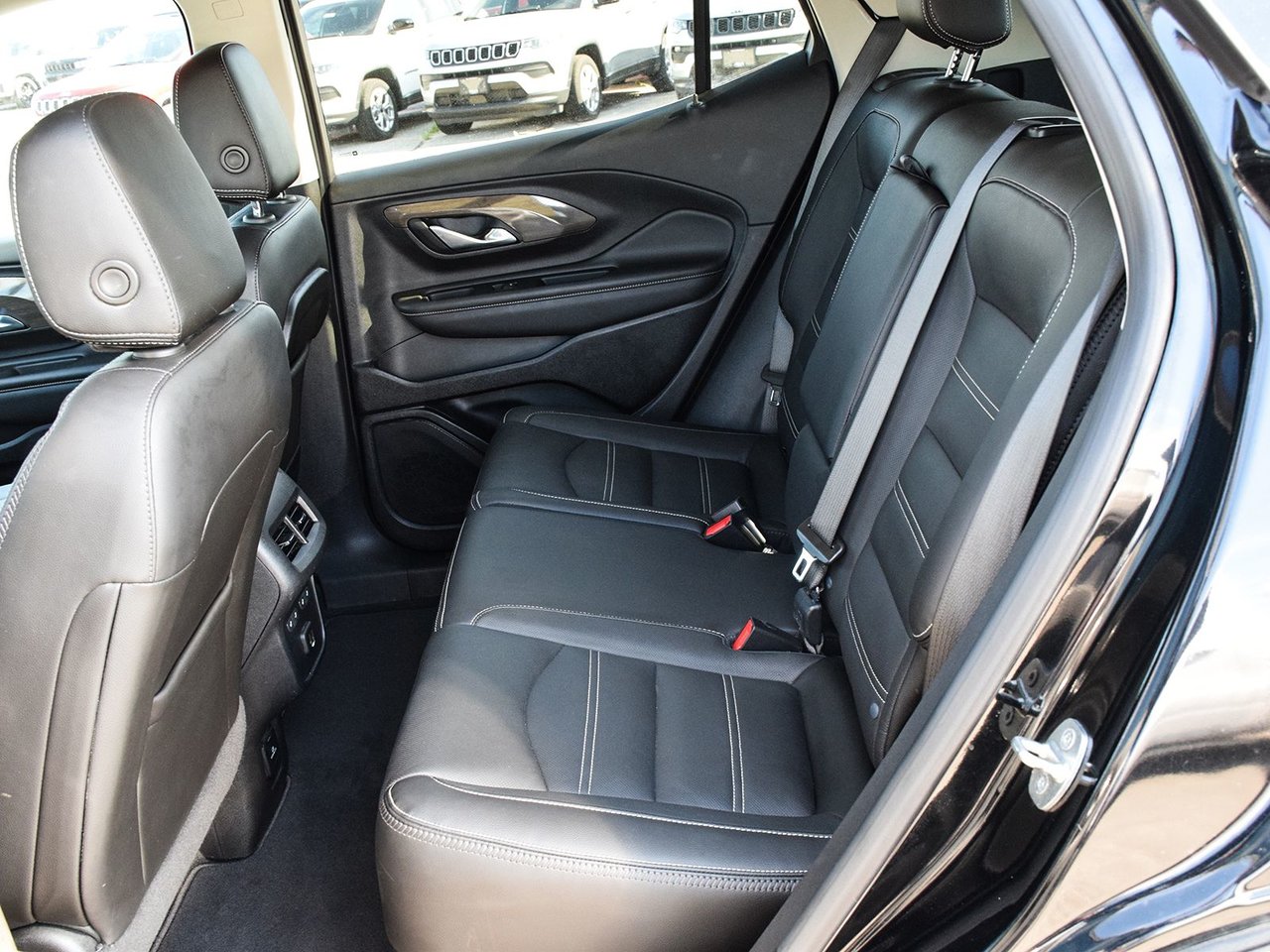 2024 GMC Terrain Denali-12