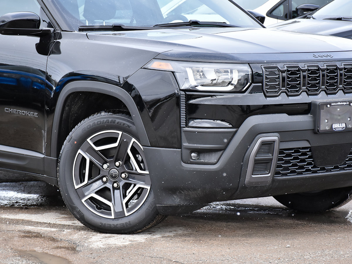 2026 Jeep Cherokee LAREDO-5