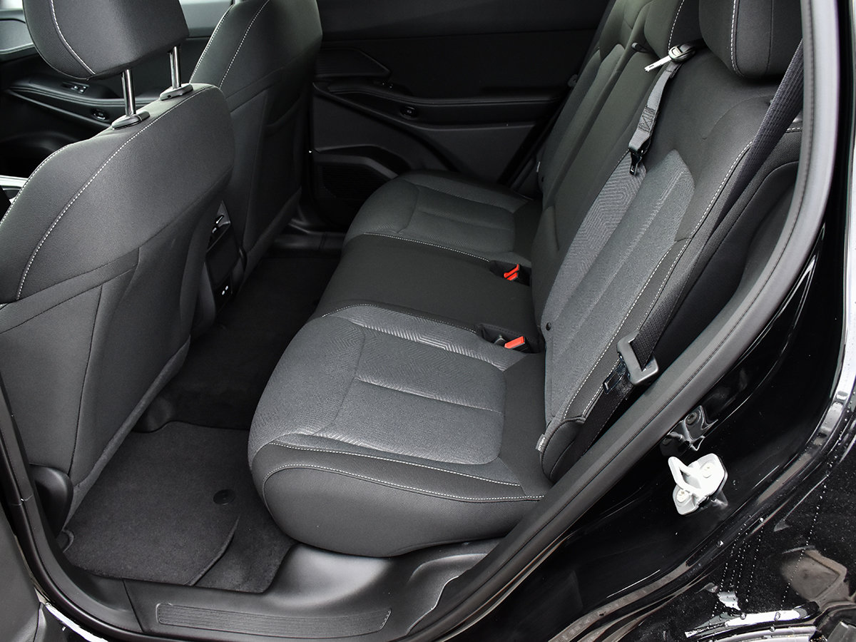 2026 Jeep Cherokee LAREDO-13