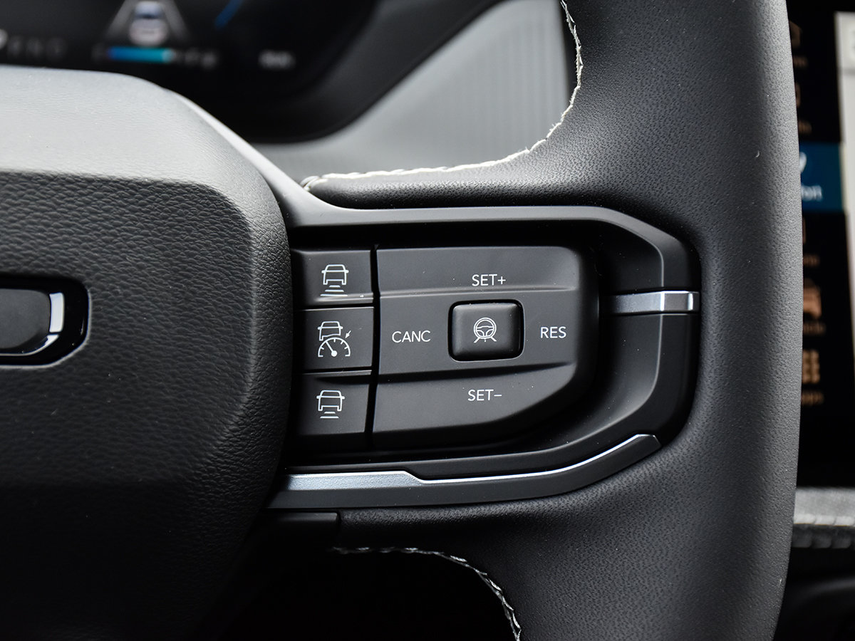 2026 Jeep Cherokee LAREDO-21
