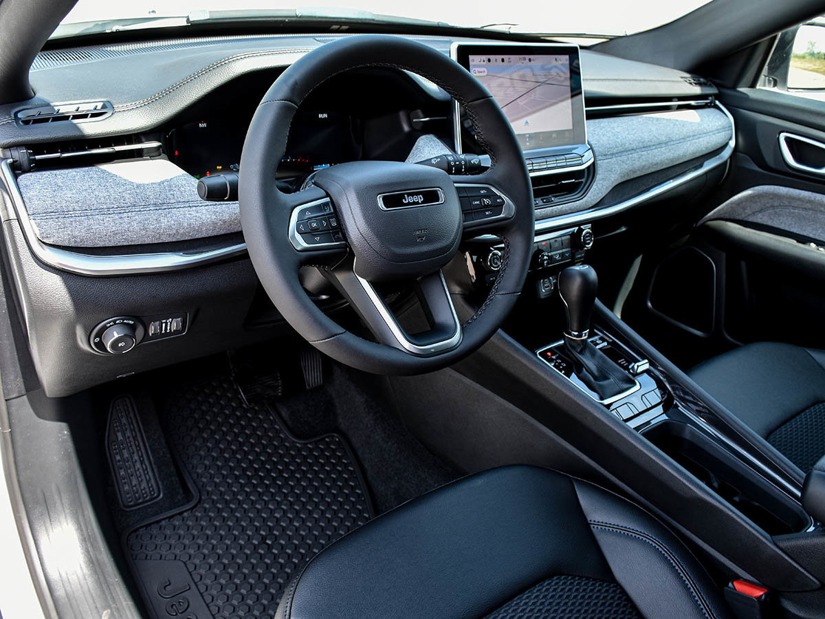2025 Jeep Compass NORTH-9