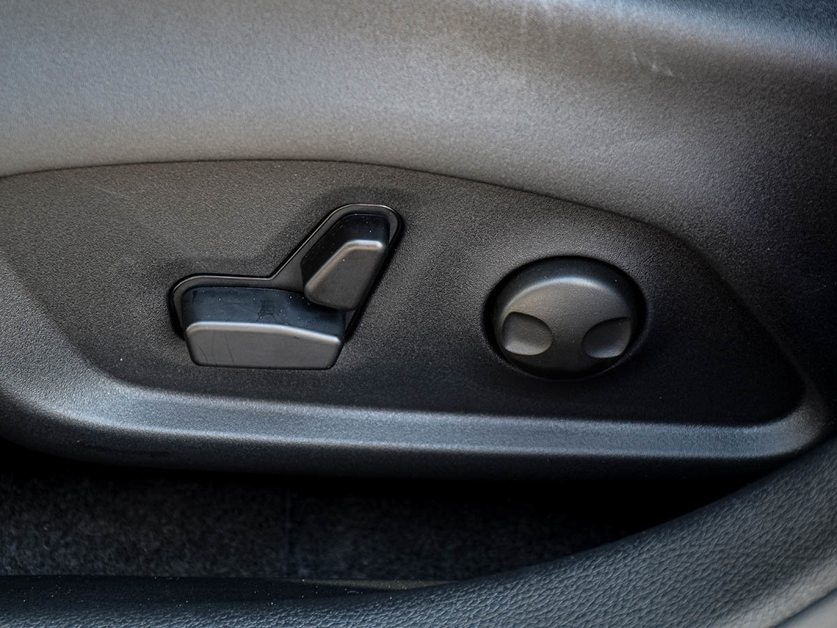 2025 Jeep Compass NORTH-13