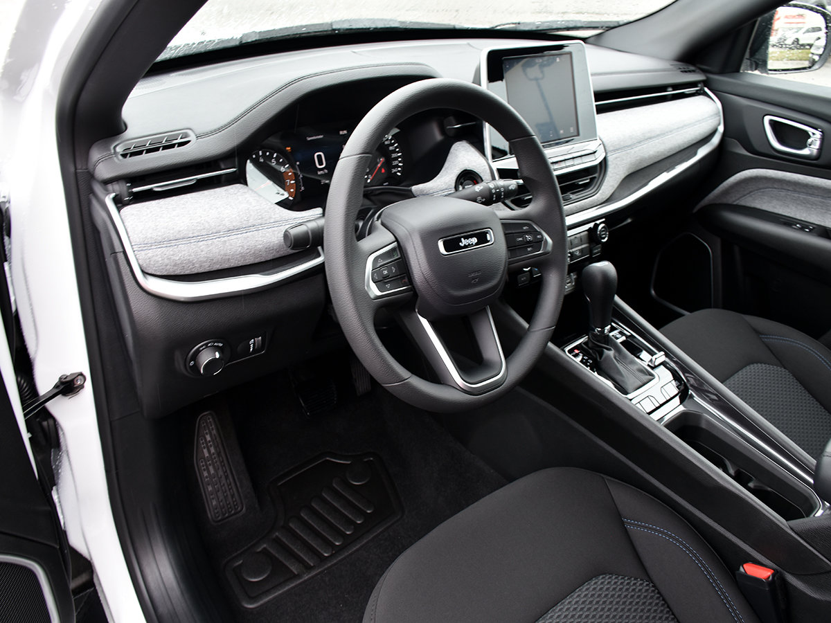 2025 Jeep Compass SPORT-9