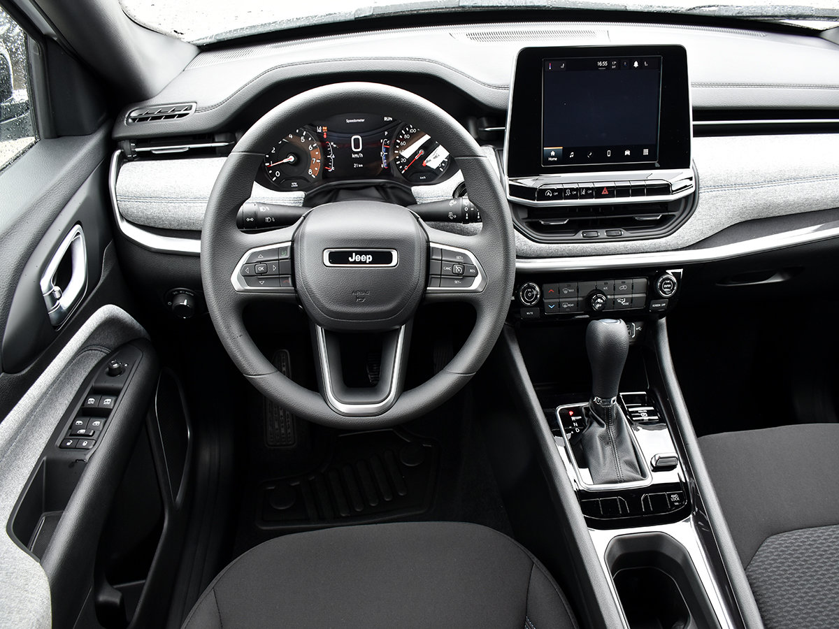 2025 Jeep Compass SPORT-14