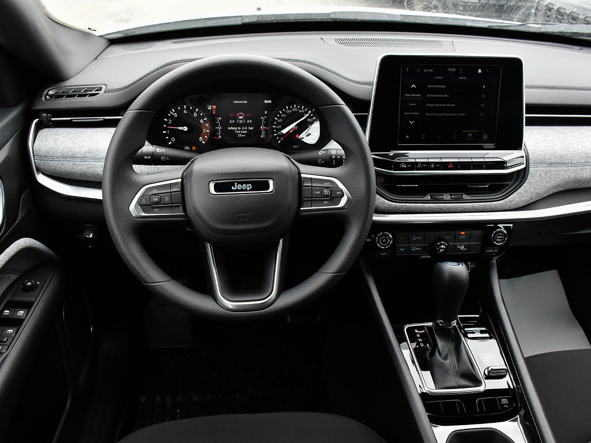 2025 Jeep Compass SPORT-11