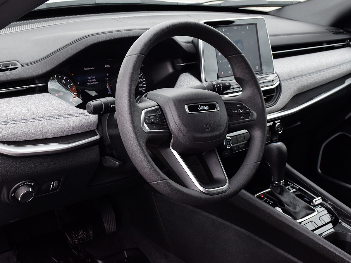 2025 Jeep Compass SPORT-9