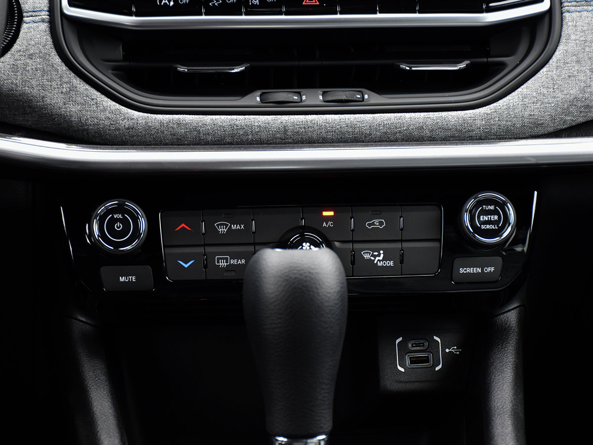 2026 Jeep Compass SPORT-18