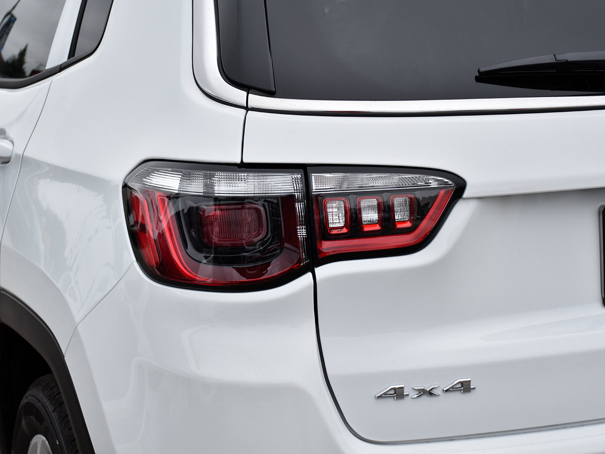 2026 Jeep Compass NORTH-8