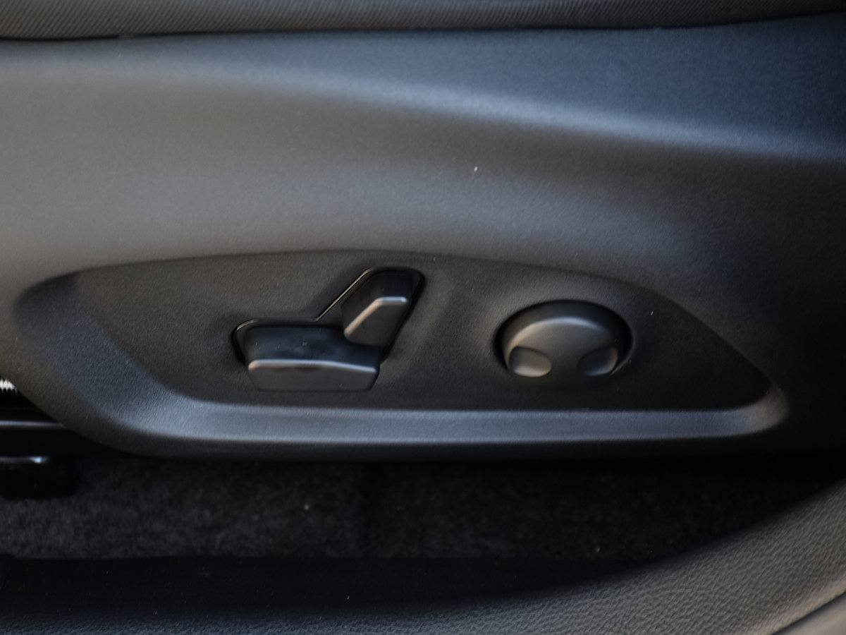 2026 Jeep COMPASS NORTH-12