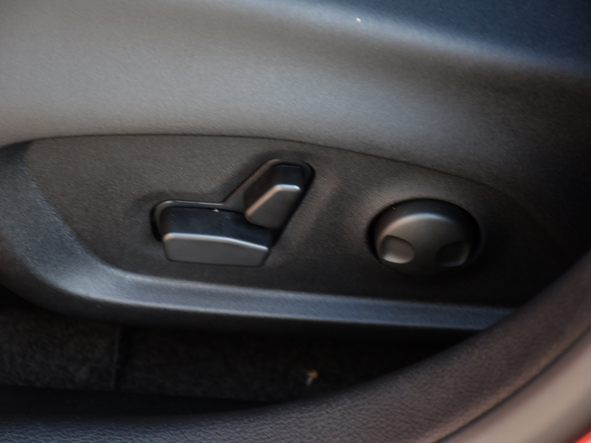 2026 Jeep Compass NORTH-12