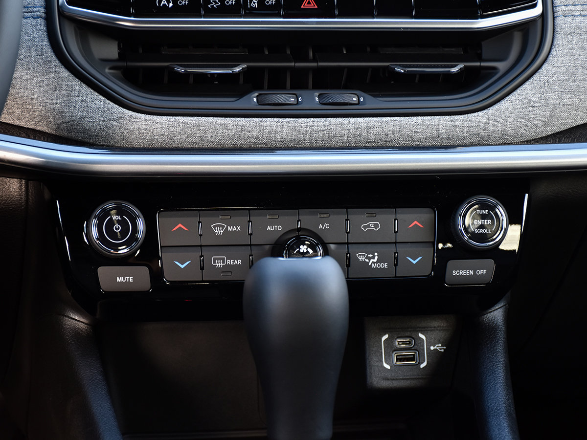 2026 Jeep Compass NORTH-18