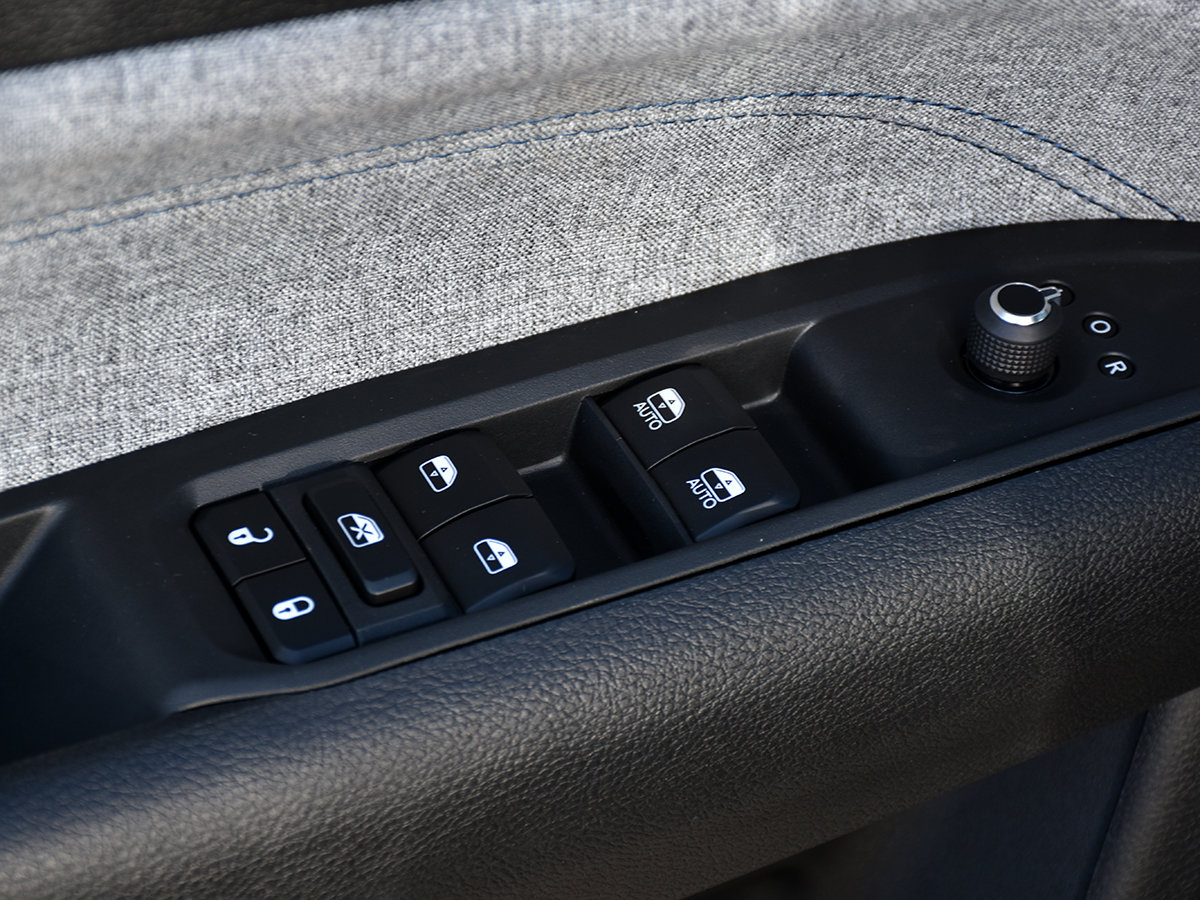 2026 Jeep Compass NORTH-10