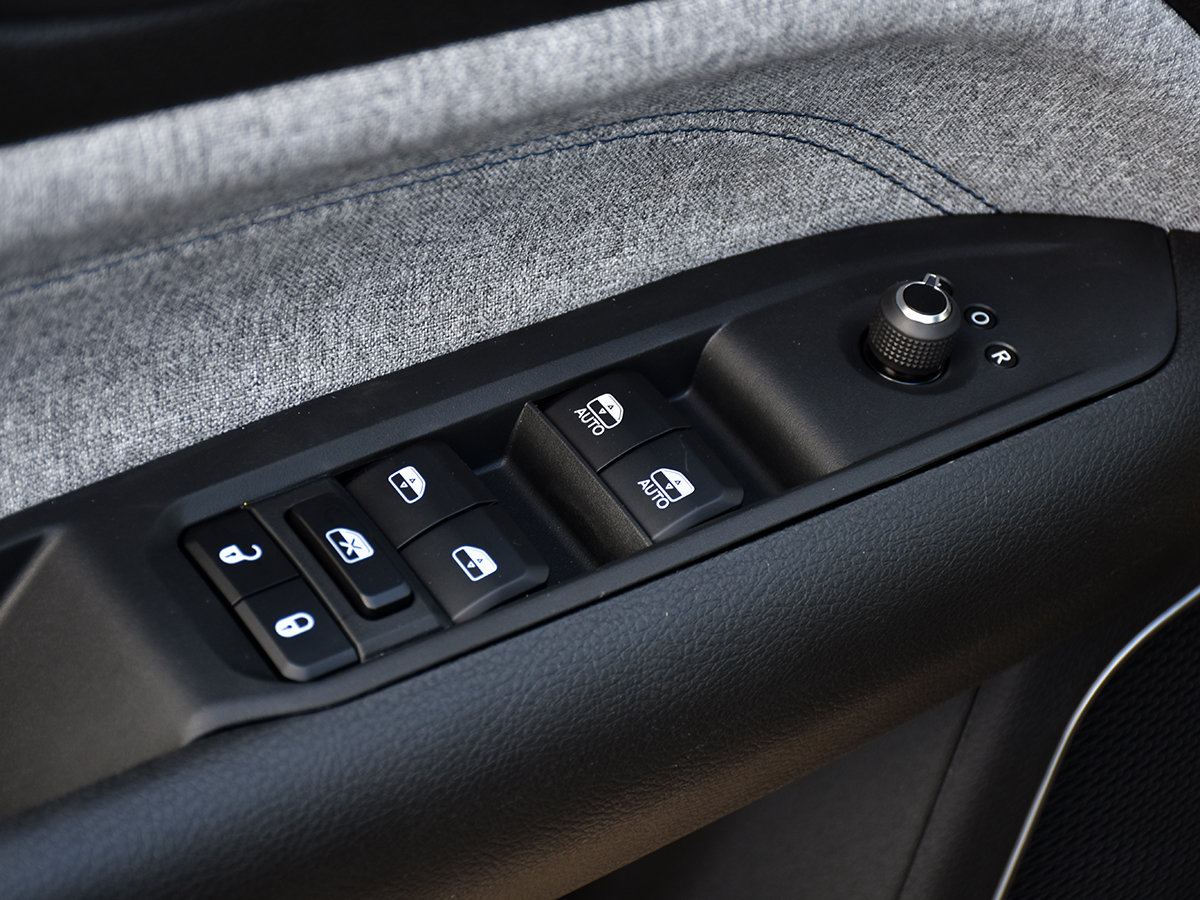 2026 Jeep Compass NORTH-11