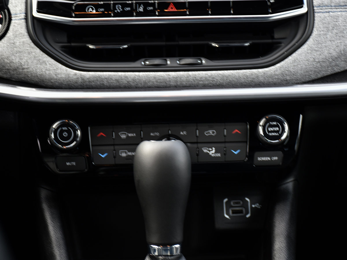 2026 Jeep Compass NORTH-17