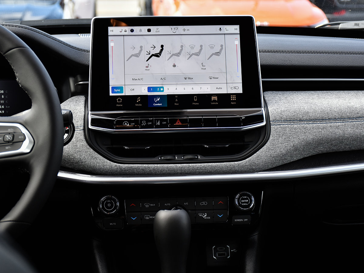 2026 Jeep Compass NORTH-15