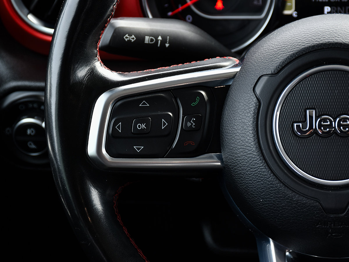 2020 Jeep GLADIATOR RUBICON-17