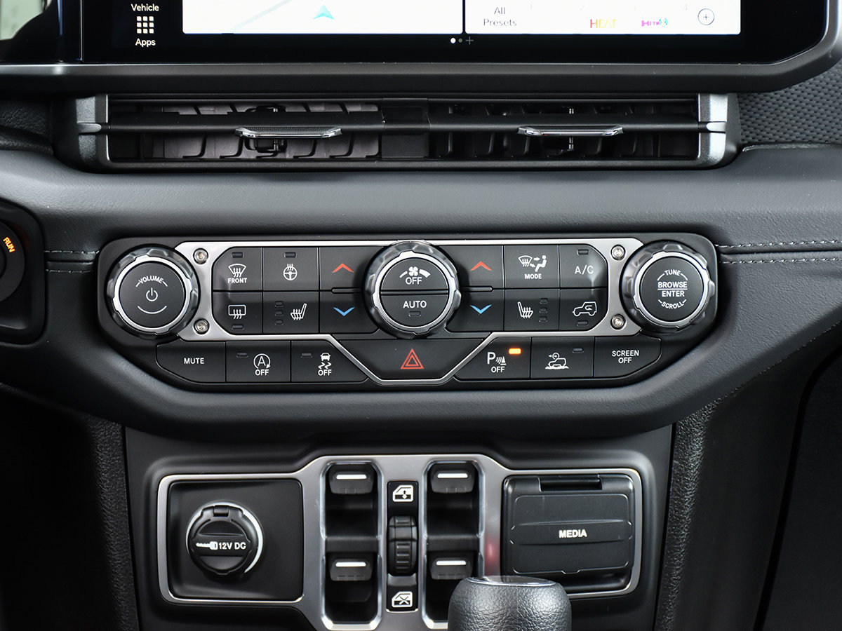 2026 Jeep Gladiator MOJAVE-16