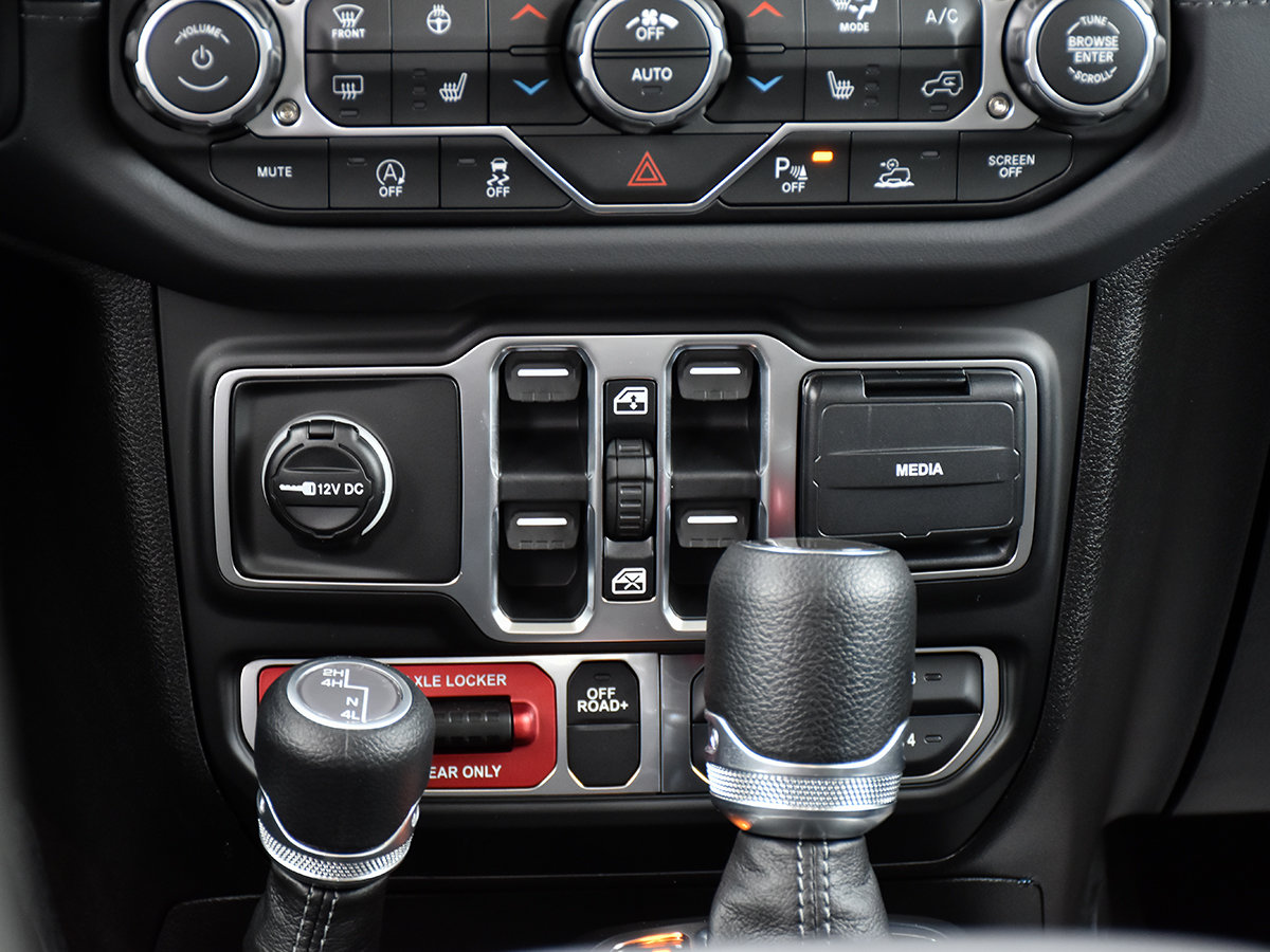 2026 Jeep Gladiator MOJAVE-17