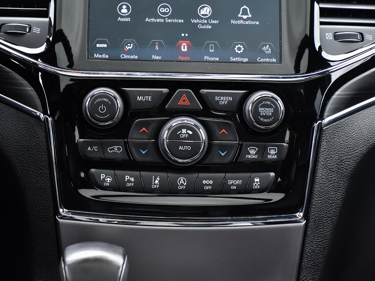 2019 Jeep GRAND CHEROKEE LIMITED 4X4-16