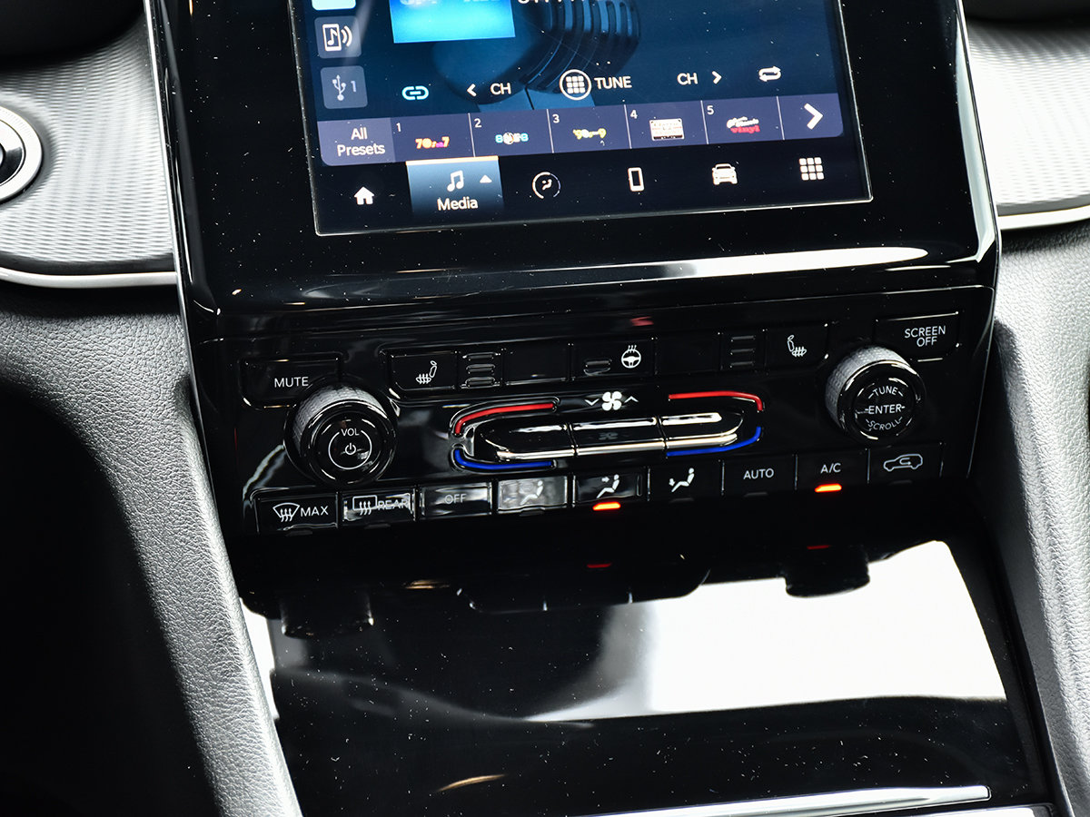 2024 Jeep Grand Cherokee ALTITUDE-19