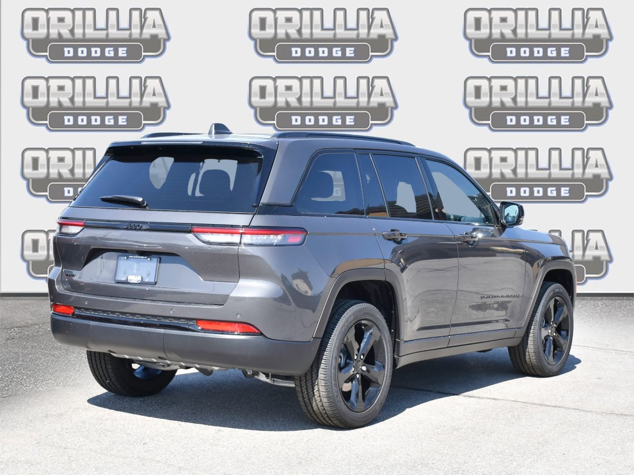 2025 Jeep Grand Cherokee LAREDO ALTITUDE-3