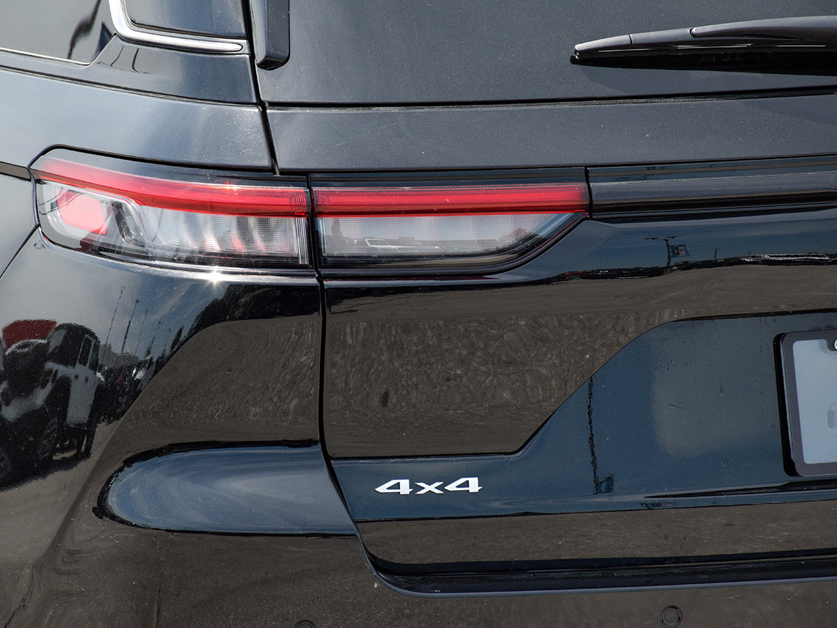 2025 Jeep Grand Cherokee LAREDO-6