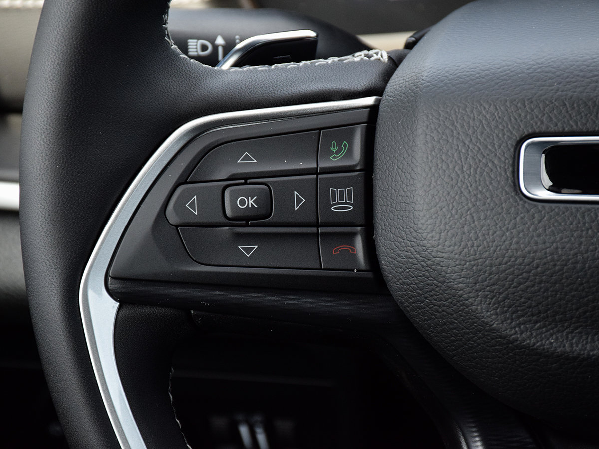 2025 Jeep Grand Cherokee LAREDO-14