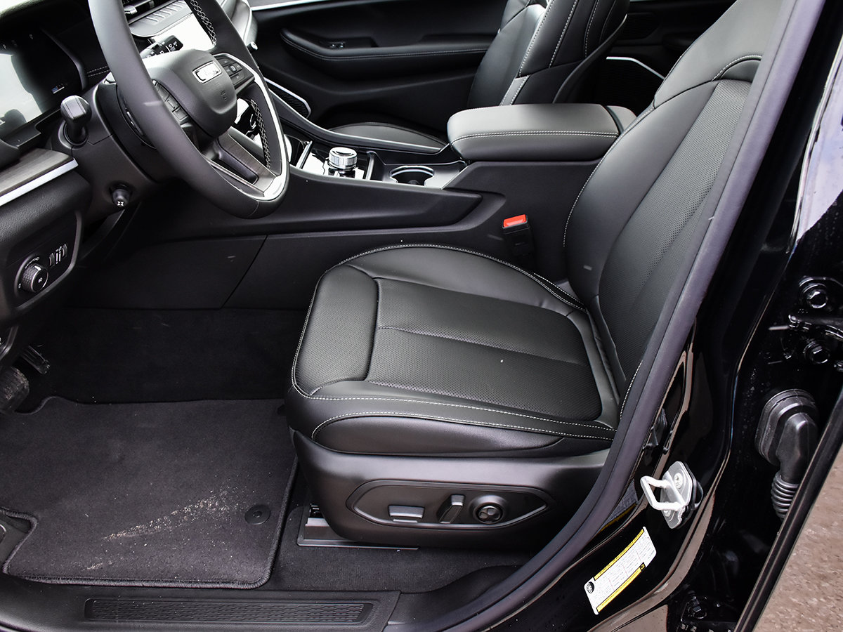 2026 Jeep Grand Cherokee LIMITED-10
