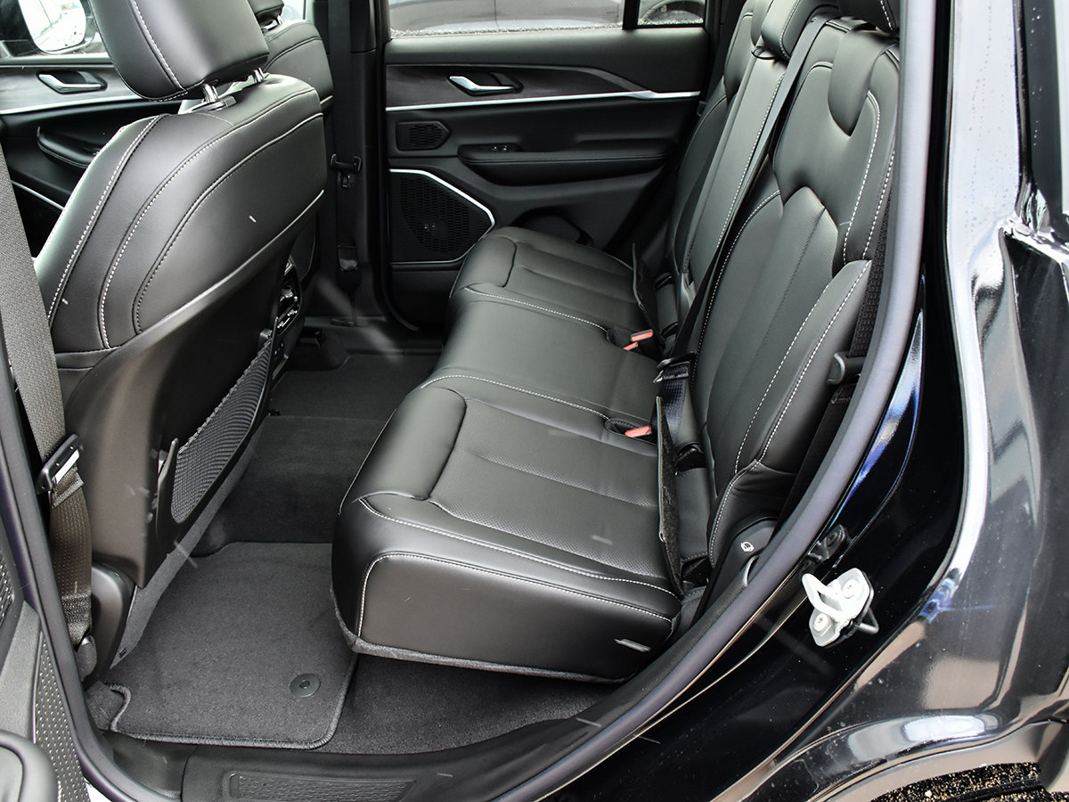 2026 Jeep Grand Cherokee LIMITED-14