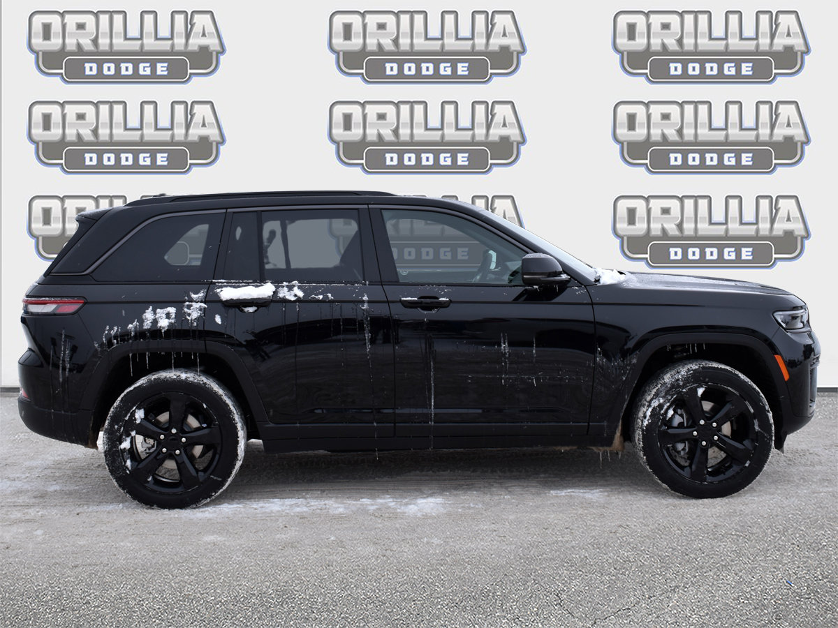2026 Jeep Grand Cherokee ALTITUDE-2