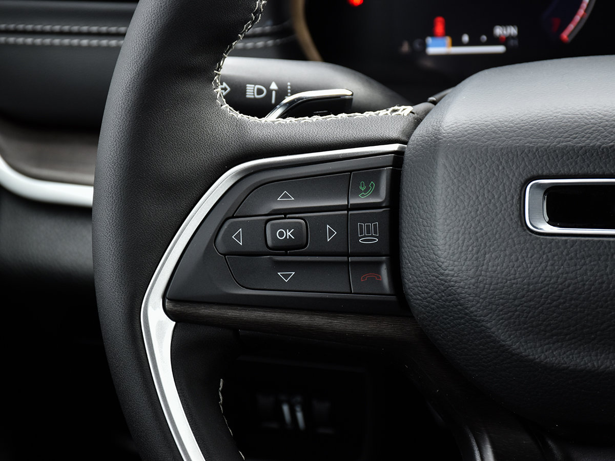 2026 Jeep Grand Cherokee LIMITED RESERVE-18