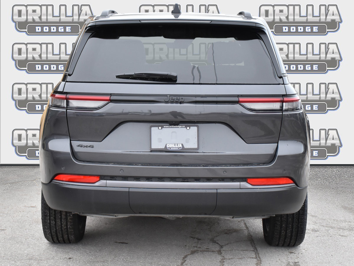 2026 Jeep Grand Cherokee ALTITUDE-4