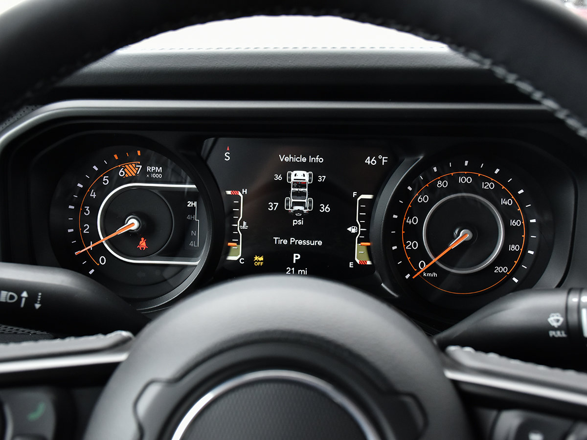 2025 Jeep WRANGLER RUBICON-17