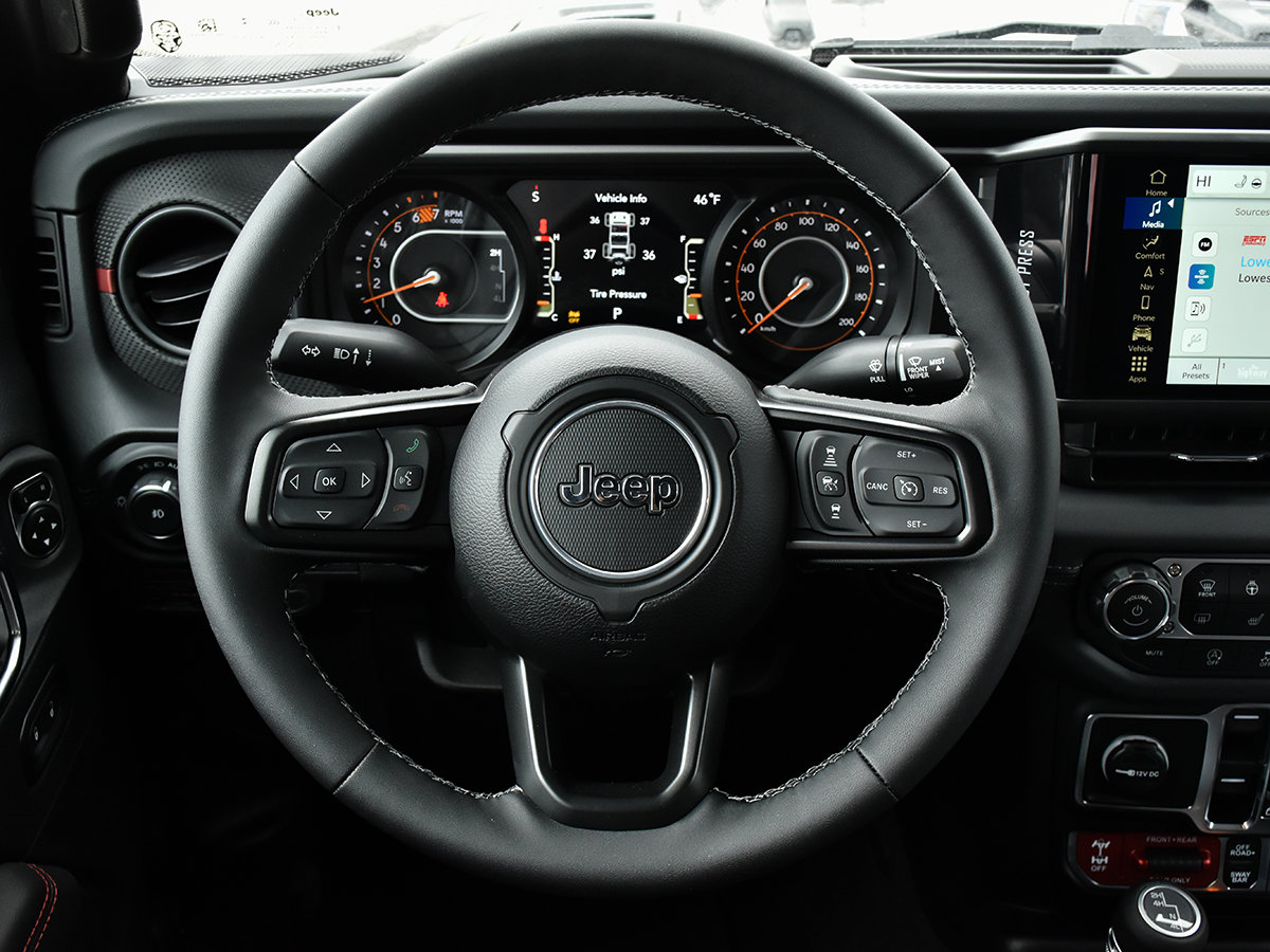 2025 Jeep WRANGLER RUBICON-12