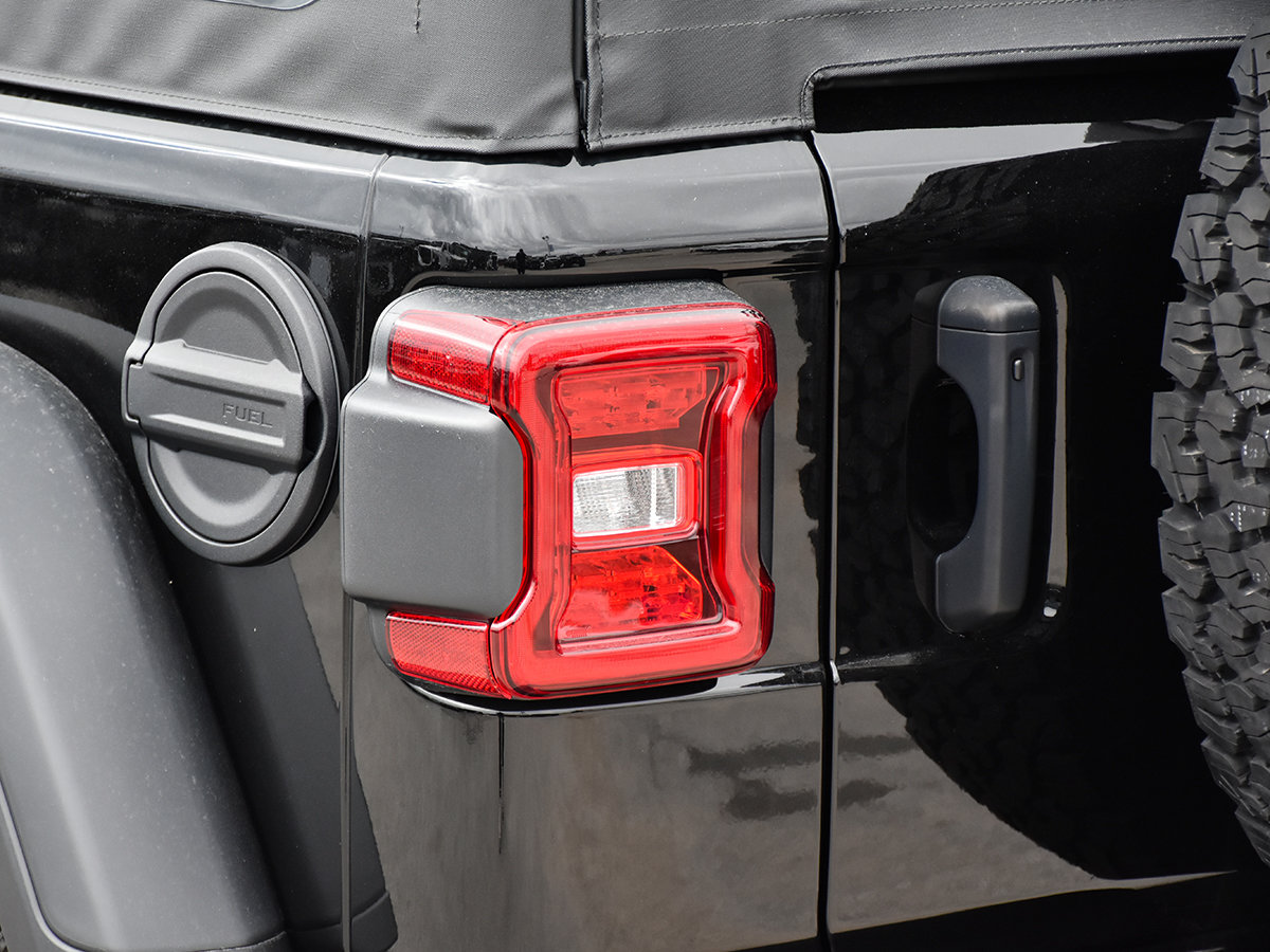 2025 Jeep WRANGLER RUBICON-6