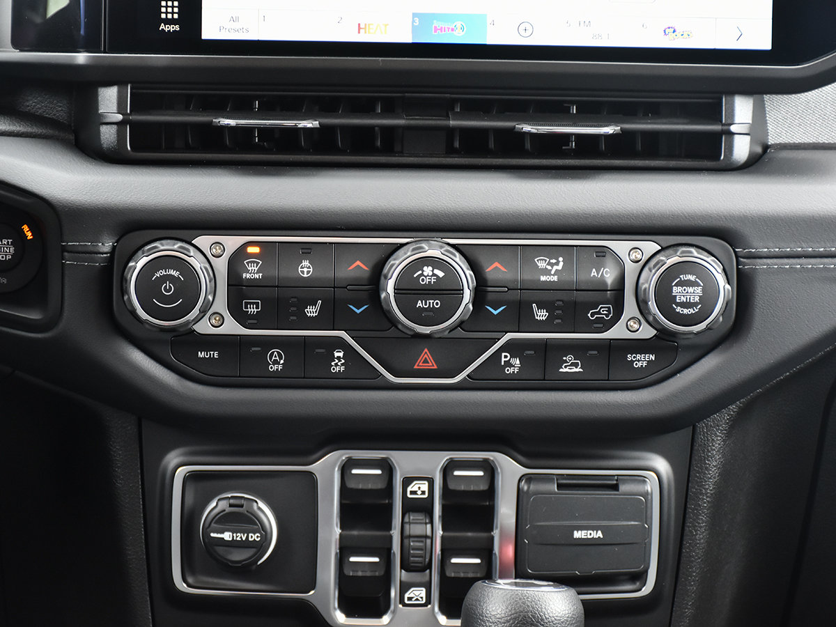 2025 Jeep WRANGLER SAHARA-16