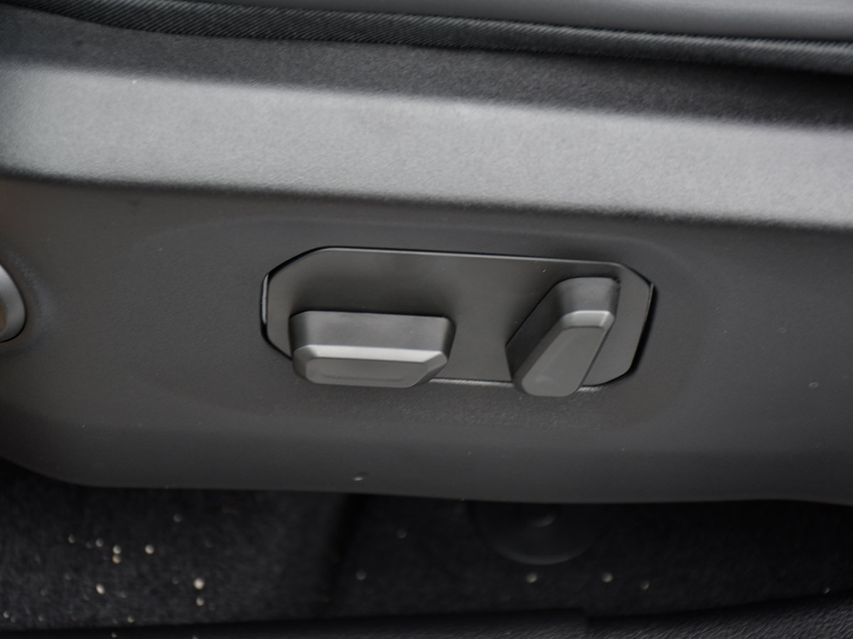2026 Jeep Wrangler 4-Door RUBICON X-12