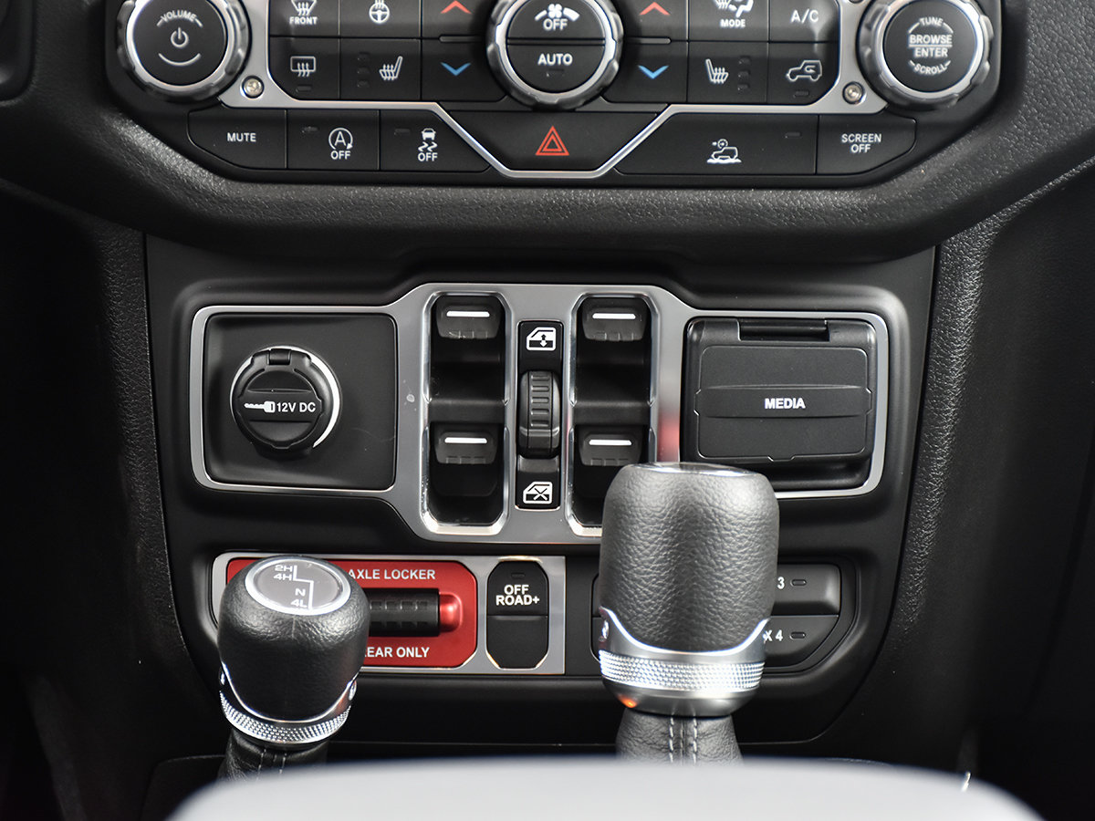 2026 Jeep Wrangler 4-Door WILLYS-17