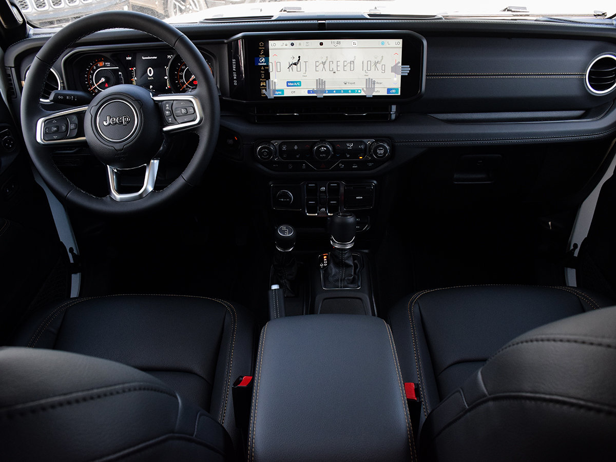 2026 Jeep Wrangler 4-Door SAHARA-12