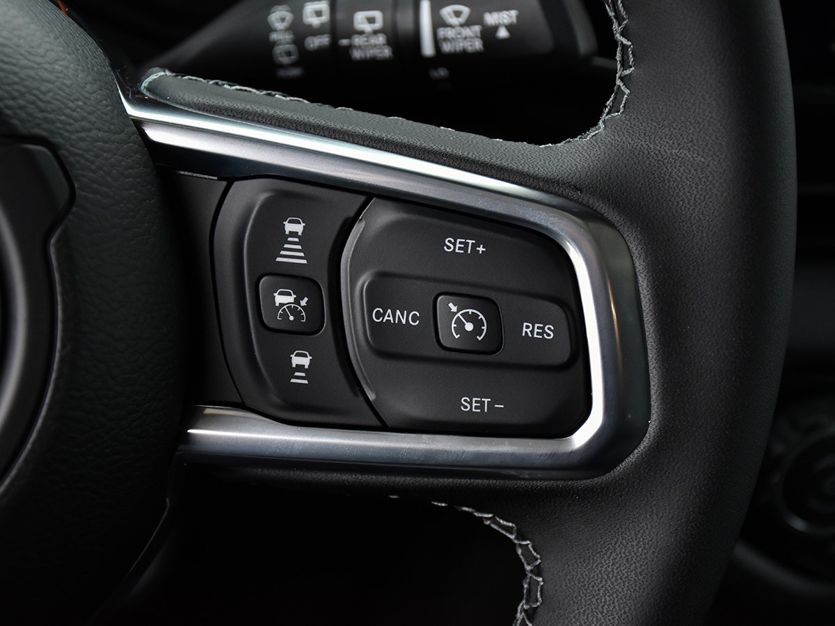 2026 Jeep Wrangler 4-Door SAHARA-14