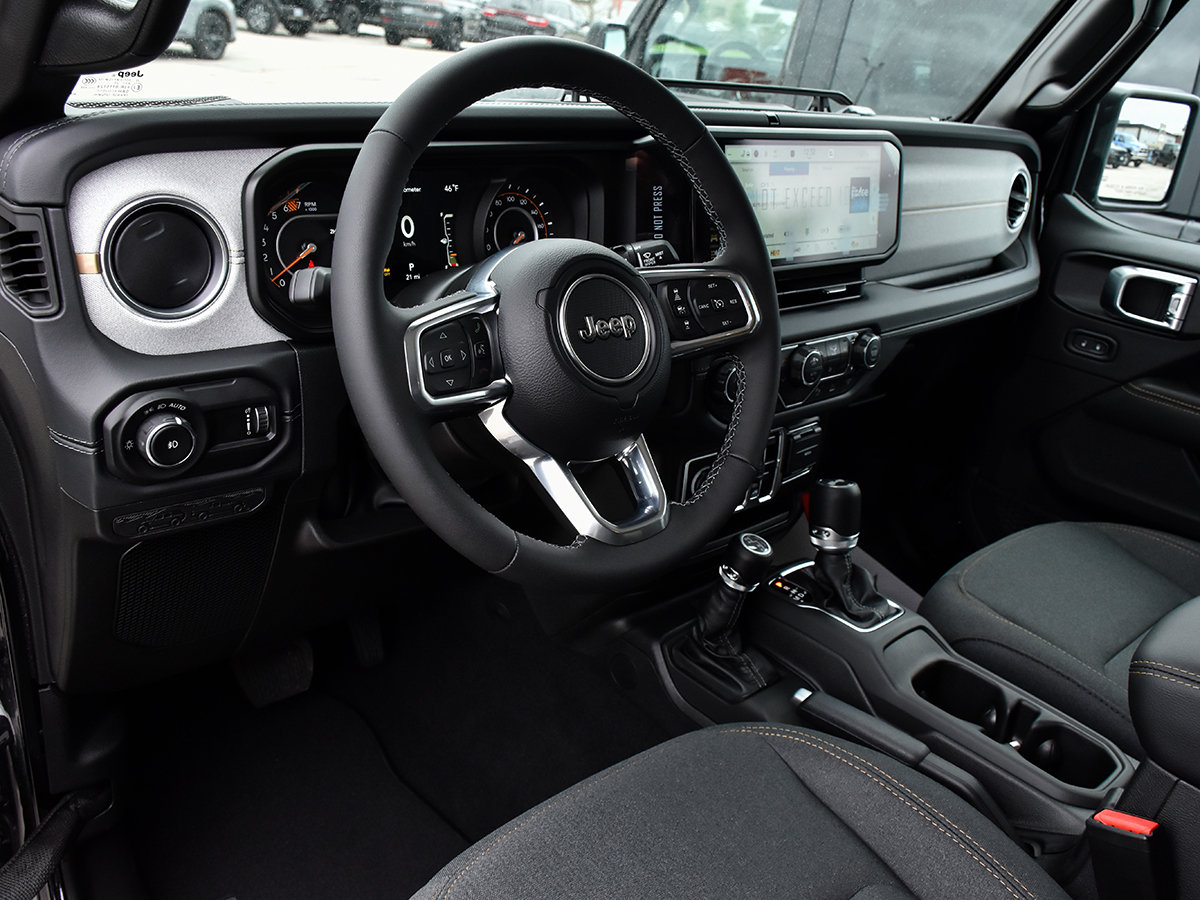 2026 Jeep Wrangler 4-Door SAHARA-6